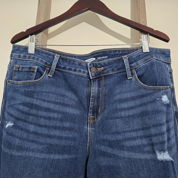 ⭐️40% Off⭐️ Old Navy Mid-Rise Power Straight Jeans - Picture 14 of 16